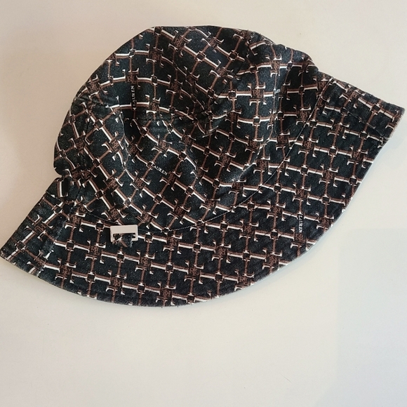 RALPH LAUREN BUCKET HAT - Picture 2 of 7